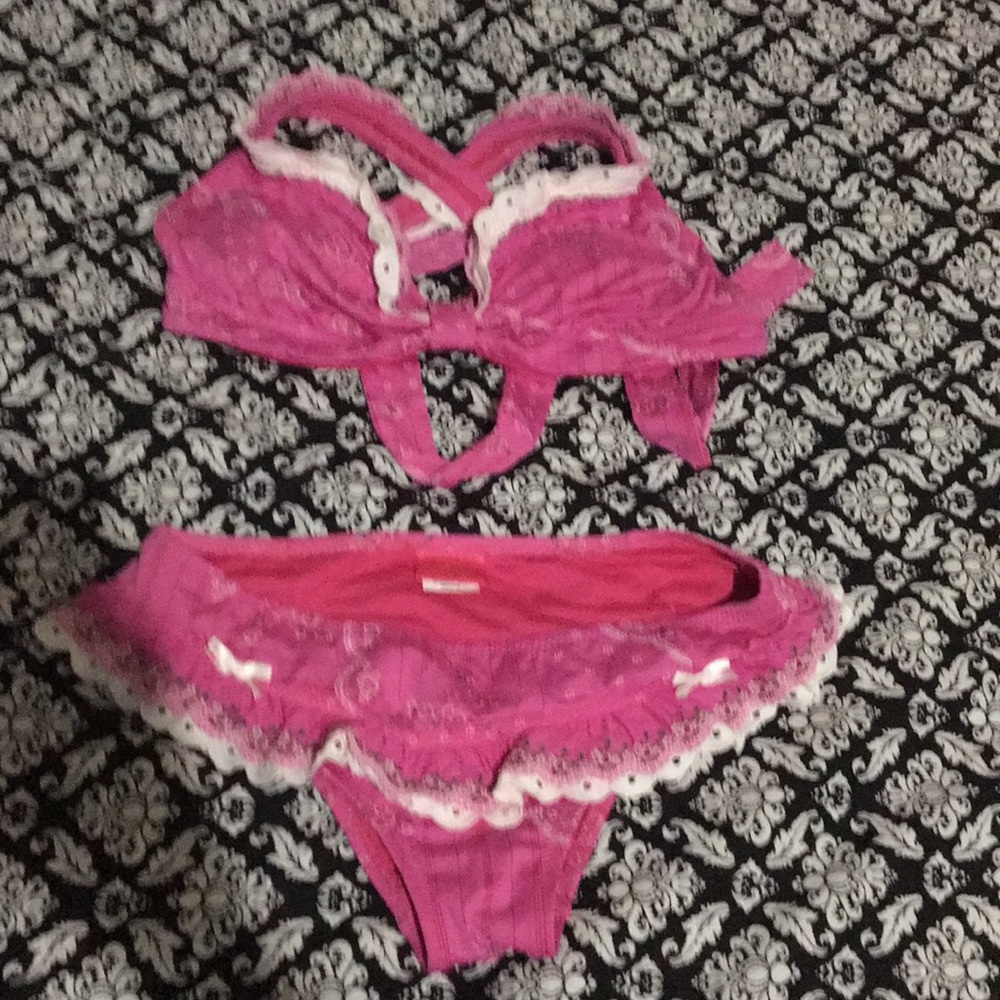 Betsy Johnson bikini